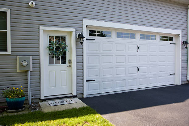 24/7 Emergency Garage Door Panel Replacement experts in Burt County County, NE